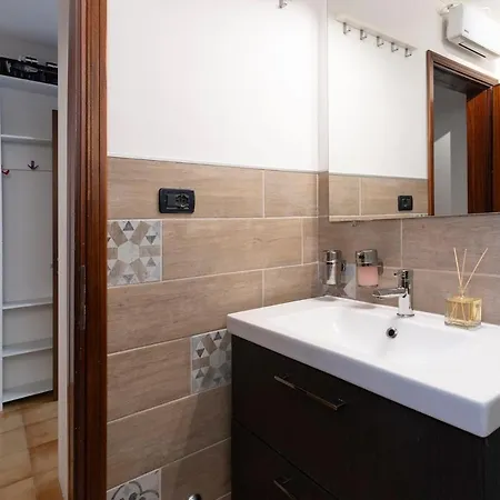 Monolocale - Piano Terra - Ingresso Indipendente Apartamento